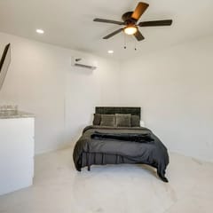 Poolside Studio on Padre (#2)