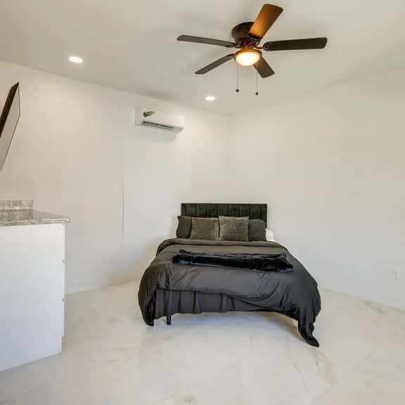 Poolside Studio on Padre (#2) - Image 1