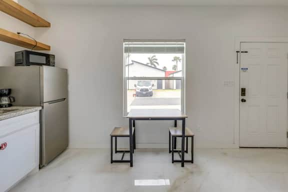 #16 | Clean Pet-Friendly SPI Studio | Pool+WiFi - Image 4