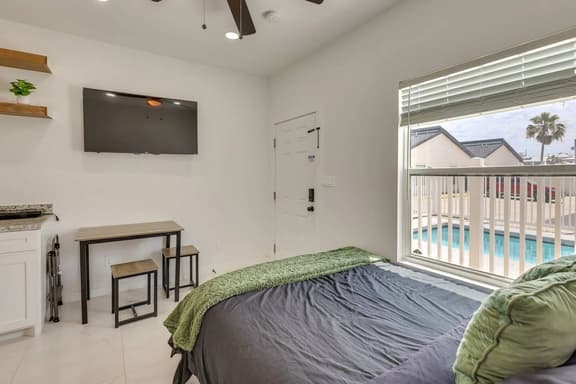 #9 | Beach Escape Studio w/Pool | Walk Everywhere - Image 1